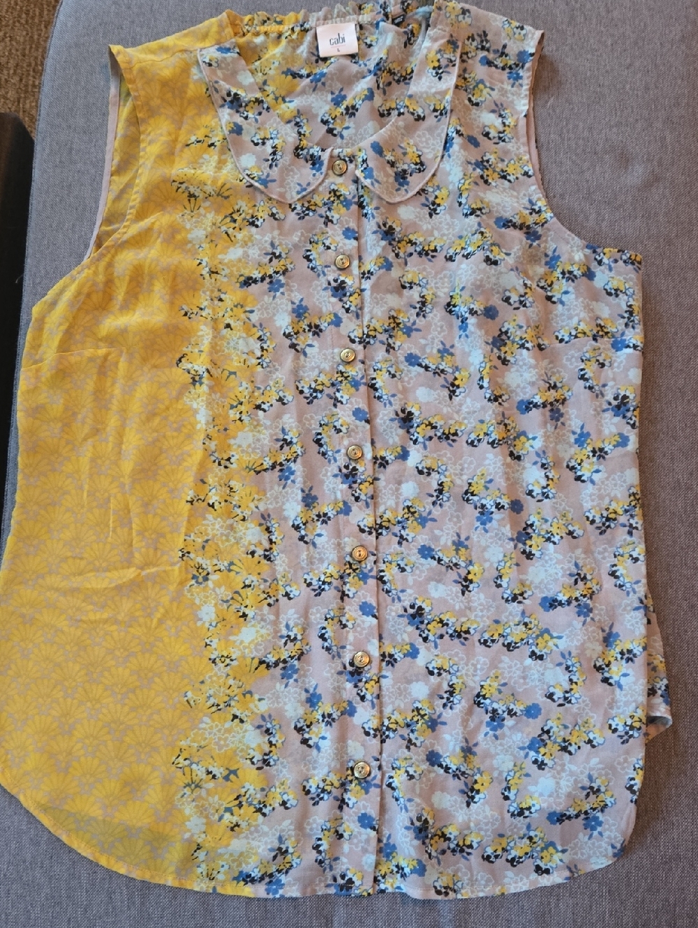 CAbi Yellow and Blue Mixed-Print Sleeveless Button-Front Blouse